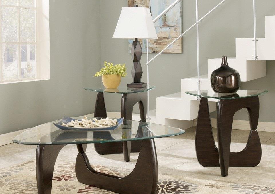 How to choose the perfect coffee table lamp.