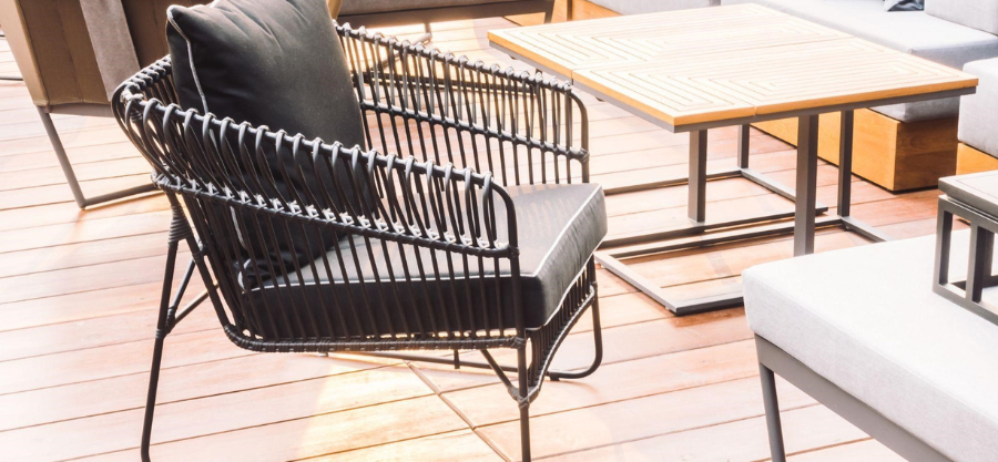 Industrial Chic: Mixing Metals and Wood for Urban Style