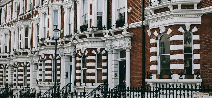 Maximizing Space: Storage and Decor Ideas for Multi-Story Townhomes