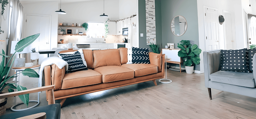 5 Advantages of Hiring Professional Cleaning on a Schedule