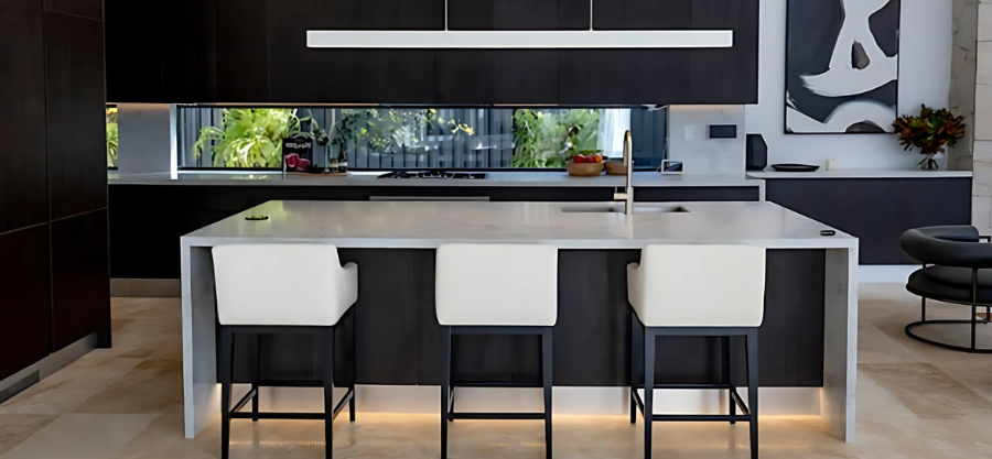 5 Advantages of Under-Cabinet Range Hoods for Modern Kitchens