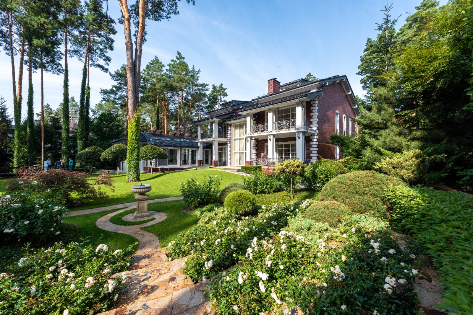 Ready to Give Your Outdoor Space a Chic Update?