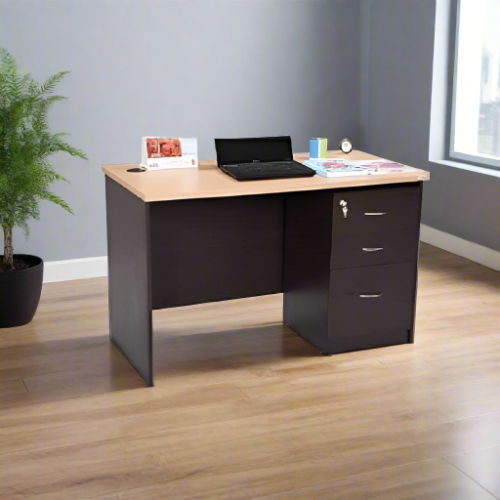 Alase Office Table pẹlu 3 Drawers