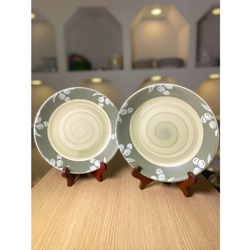 Decorative Ceramic Plates with Spiral and Leaf Motif – Set of Two @HOG - Home, Office, Garden, Online Marketplace
