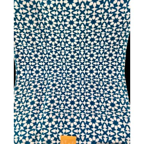 Distant Lands Printed Tile Bath Towel - 30in X 54in (76.2cm X 137.1cm). Home Office Garden | HOG-HomeOfficeGarden | online marketplace