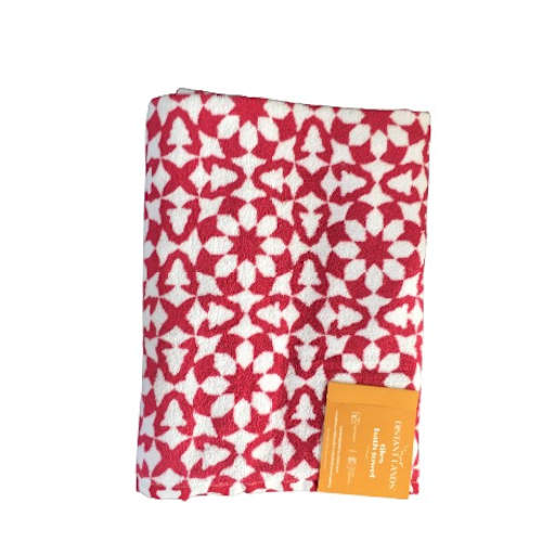 Distant Lands Printed Tile Bath Towel Red - 30" X 54". Home Office Garden | HOG-HomeOfficeGarden | online marketplace