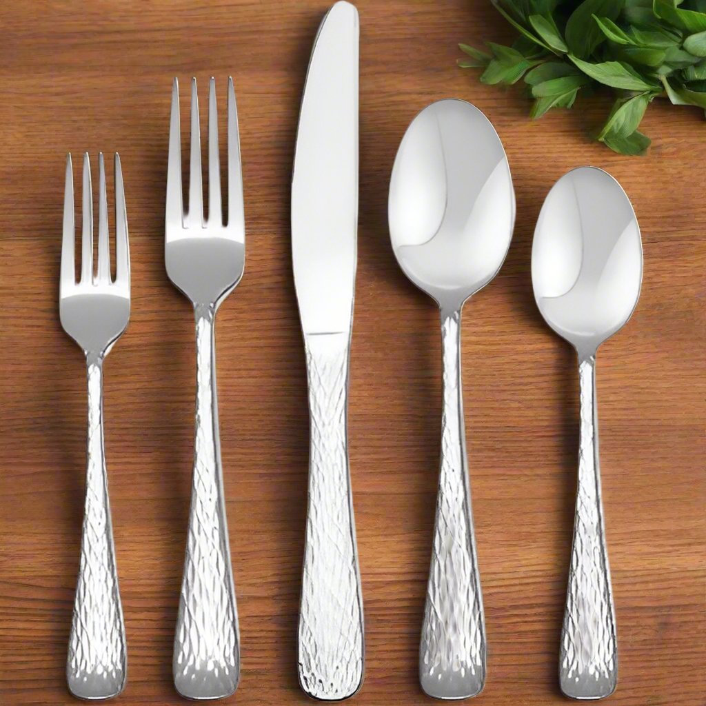 Hampton Forge Hammered Cutlery Set - 20pcs
@ Hog
