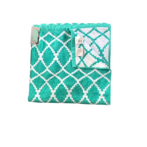 Loft By Loftex Resort Towel - Green - 100% Cotton. Home Office Garden | HOG-HomeOfficeGarden | online marketplace