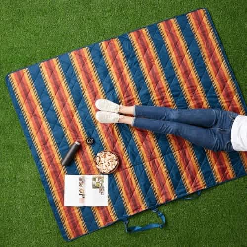 Pendleton Outdoor Packable Blanket - water Resistant - Blue - 60in x 72in - 152cm x 182cm. Home Office Garden | HOG-HomeOfficeGarden | online marketplace