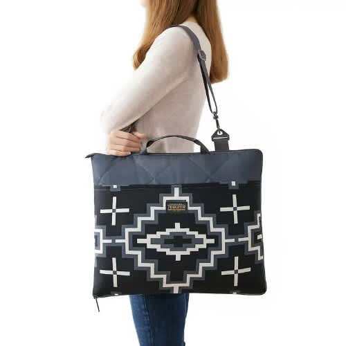 Pendleton Outdoor Packable Blanket ''water Resistant'' - Black 60in x 72in - 152cm x 182cm. Home Office Garden | HOG-HomeOfficeGarden | online marketplace