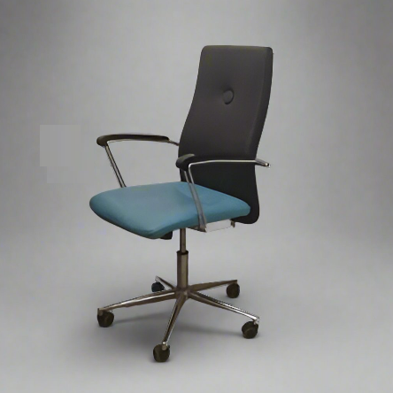 Nadal Swivel chair