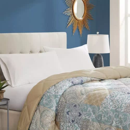 Seasons Collection Down Alternative Blanket. Home Office Garden | HOG-HomeOfficeGarden | online marketplace