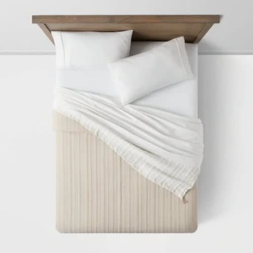 Threshold Reversible Matelassé Stitched Stripe Quilt -172.7cm X 233.68cm. Home Office Garden | HOG-HomeOfficeGarden | online marketplace