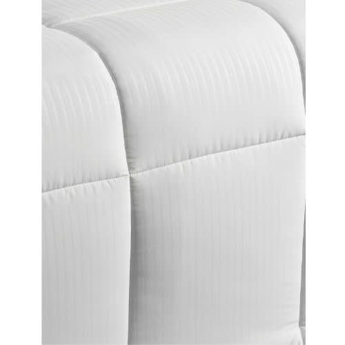 Tommy Hilfiger Signature Stripe Down Alternative Comforter - Full Queen. Home Office Garden | HOG-HomeOfficeGarden | online marketplace