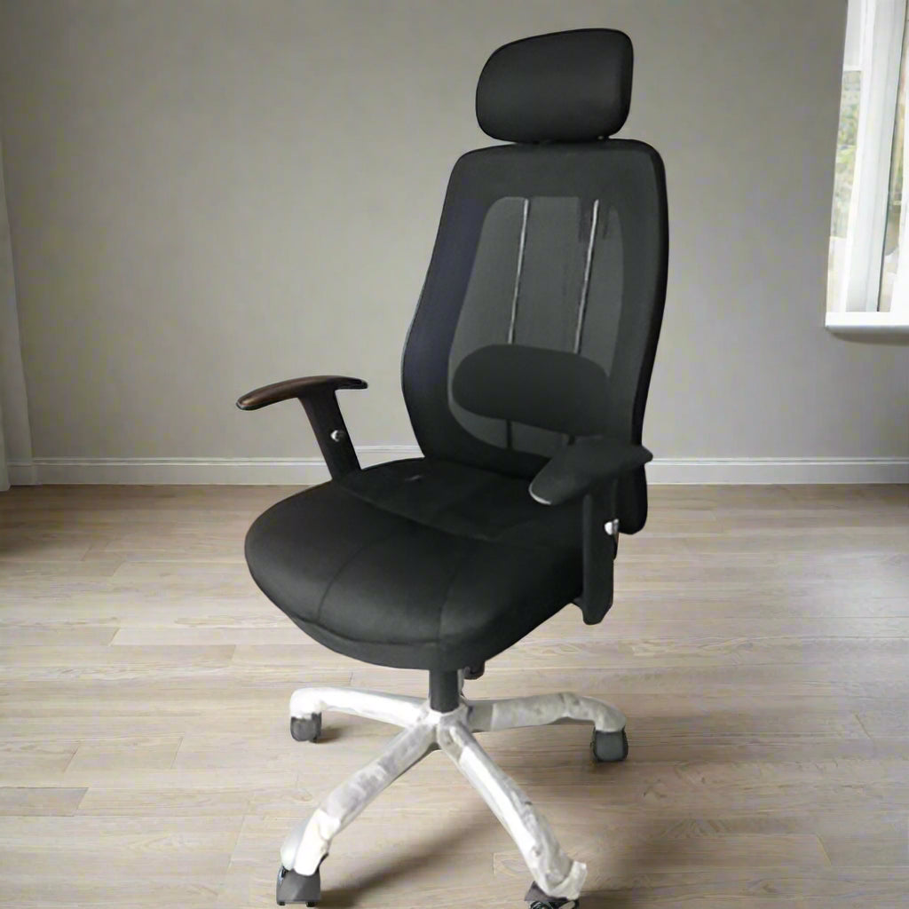 Venti-3 Ergonomic Mesh Chair with Fabric Seat @ HOG