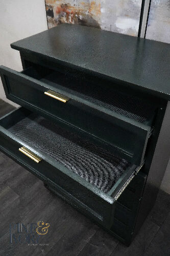 Vintage Chest Of Drawer