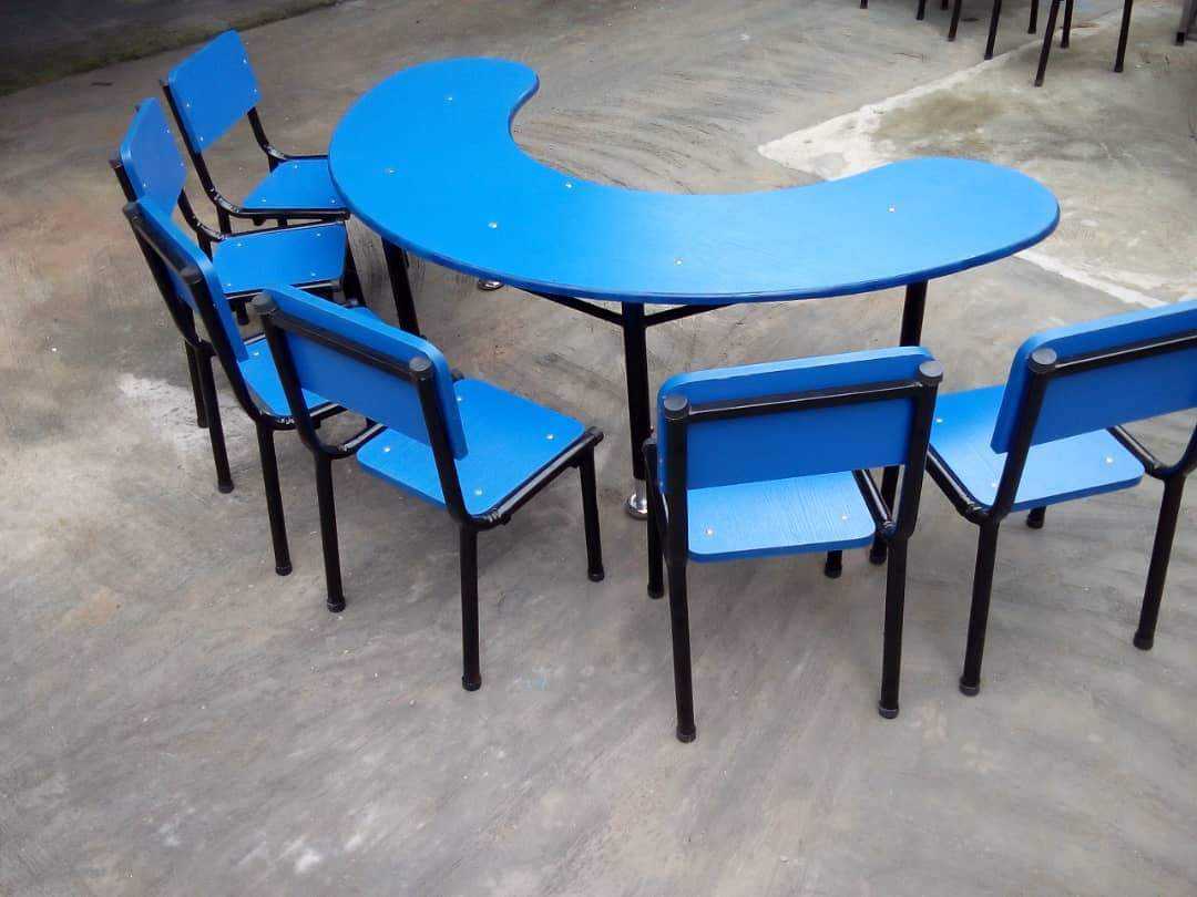 6-Seat kidney activity table with adjustable legs-TRN 19 Home Office Garden | HOG-HomeOfficeGarden | online marketplace