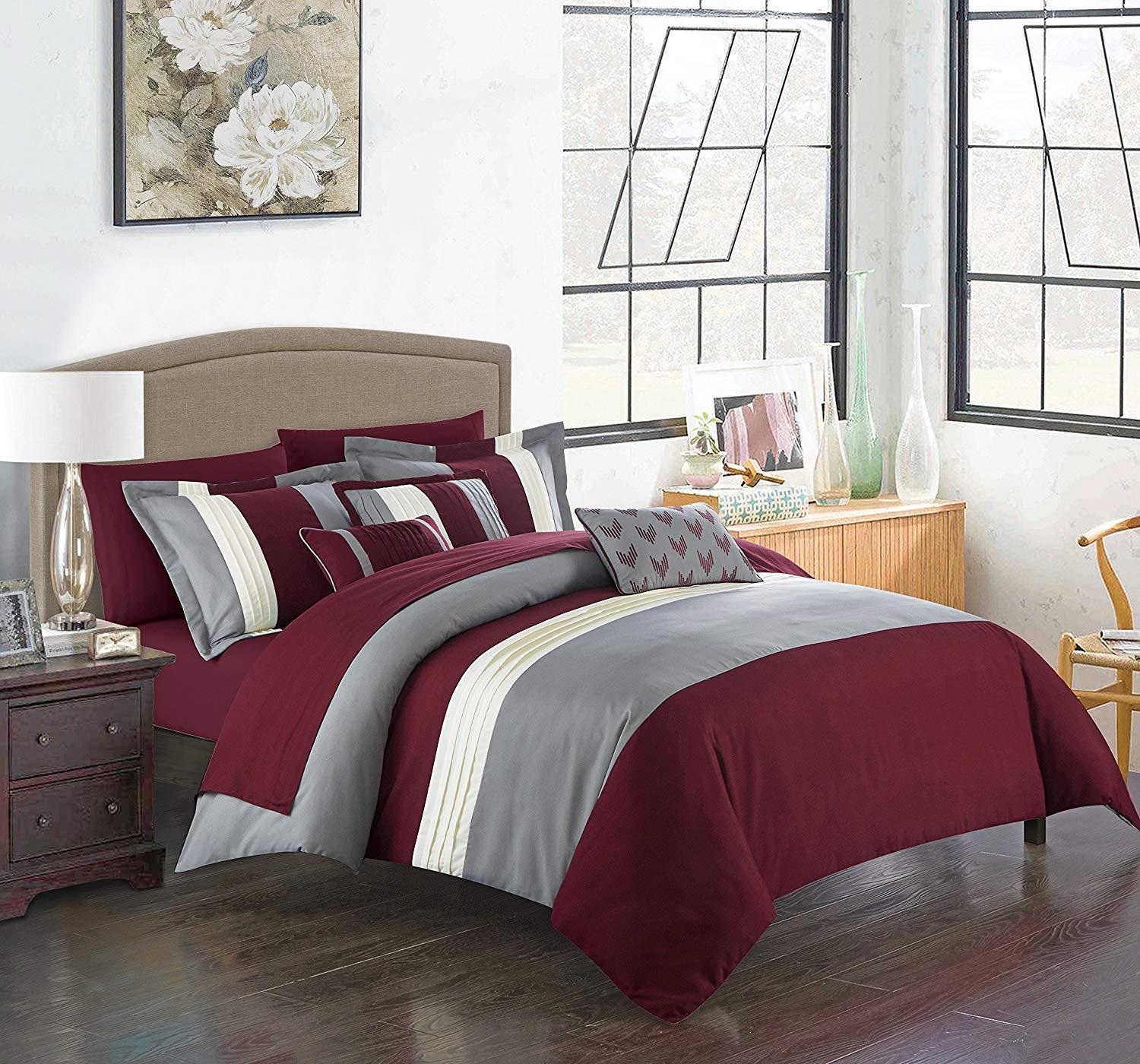 8pc Bedding Set with Duvet covers & 4 pillow cases-Burgundy Home Office Garden | HOG-HomeOfficeGarden | online marketplace