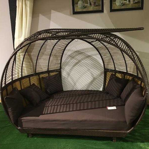 Spartan Outdoor Wicker Pod. @HOG - Home Office Garden Online Marketplace