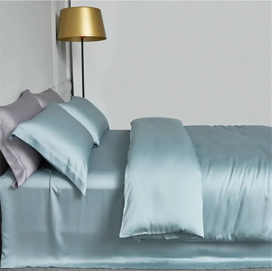 Luxurious Silk Beddings Home Office Garden | HOG-HomeOfficeGarden | online marketplace