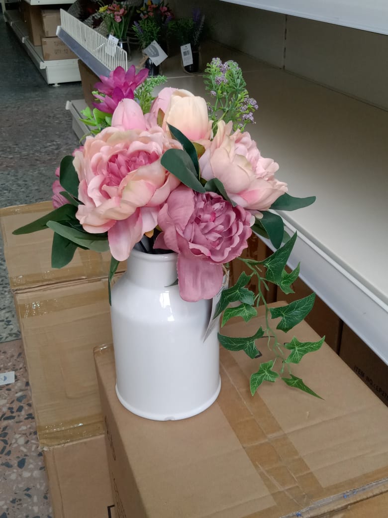 Flowers in White Ceramic Vase Home Office Garden | HOG-HomeOfficeGarden | online marketplace