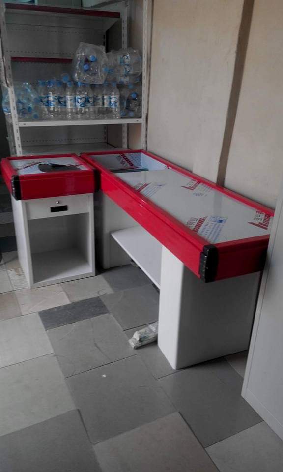 Cashier Desk Checkout Counter
