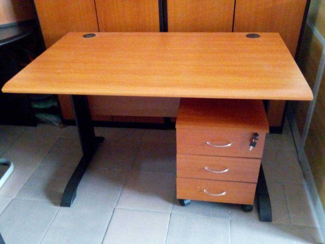 Cherry Desk with mobile drawer pedestal-4feet