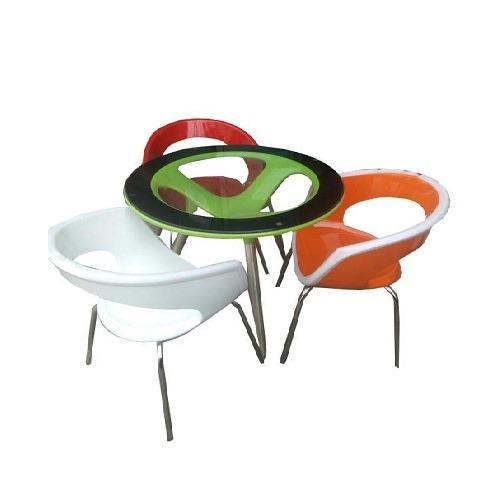 Ile ijeun Yika Gilasi Pẹlu Awọn ijoko 3