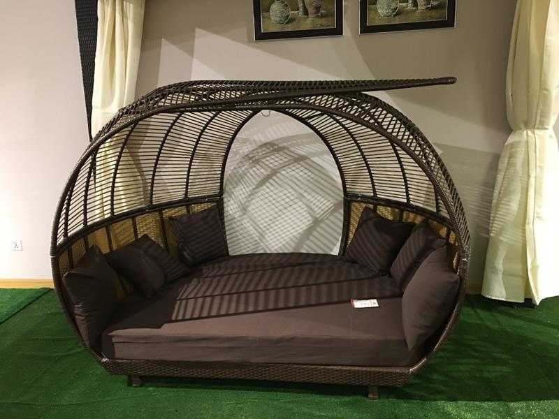Spartan Outdoor Wicker Pod