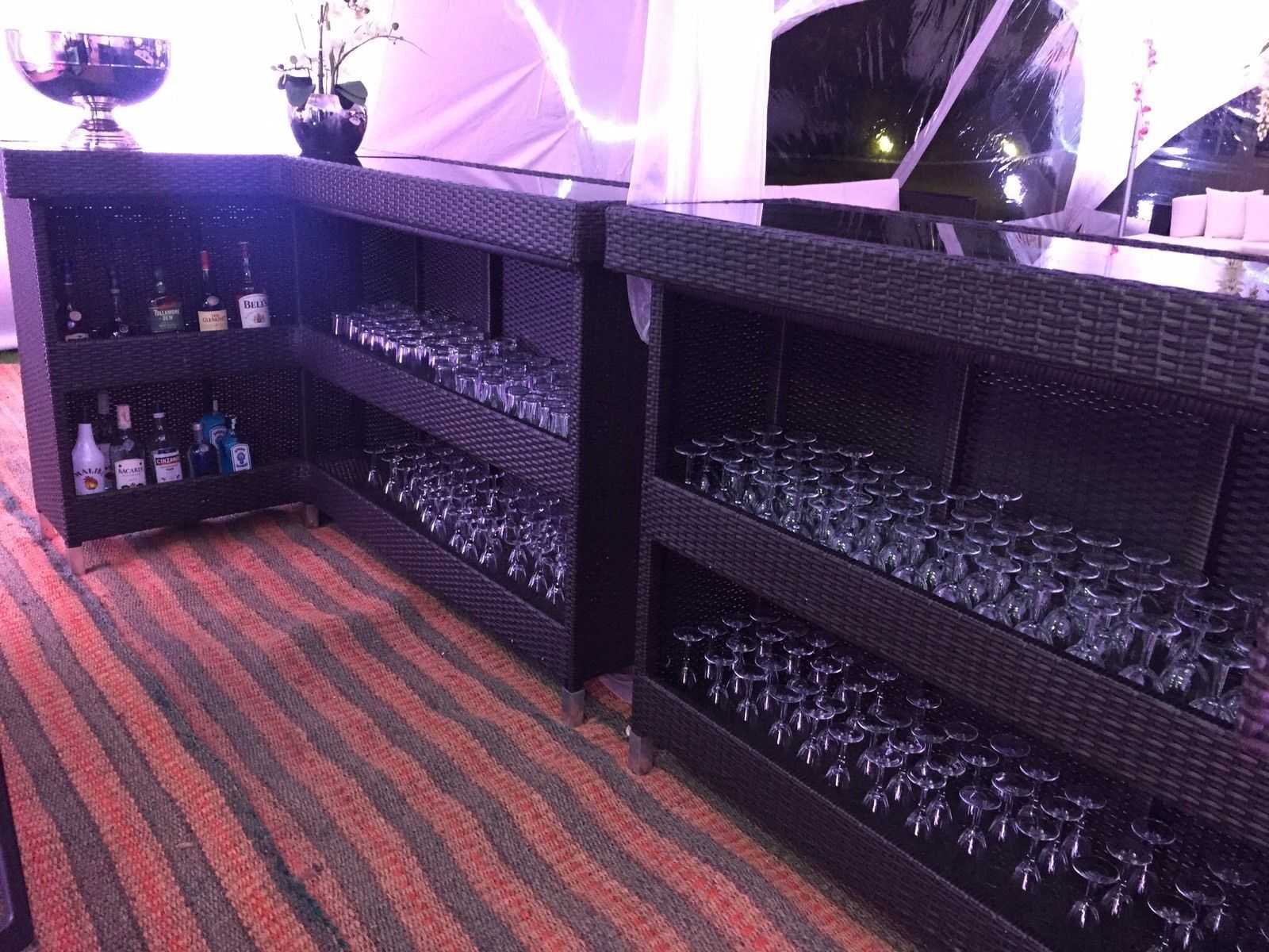 Ara Rattan ita gbangba Bar Counter