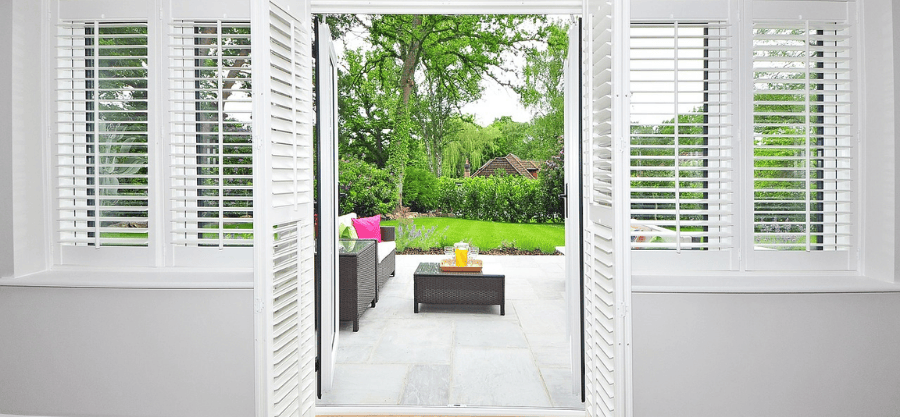 How to Choose Outdoor Blinds That Transform Your Patio Space