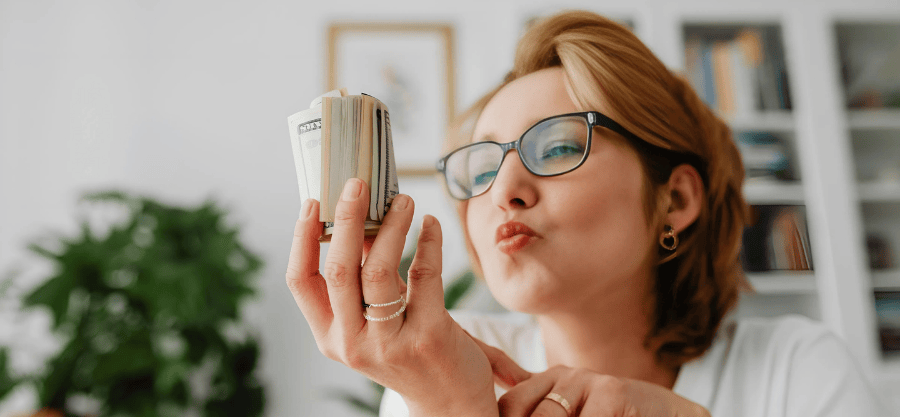 From Mess to Money: A Guide to Decluttering for Profit