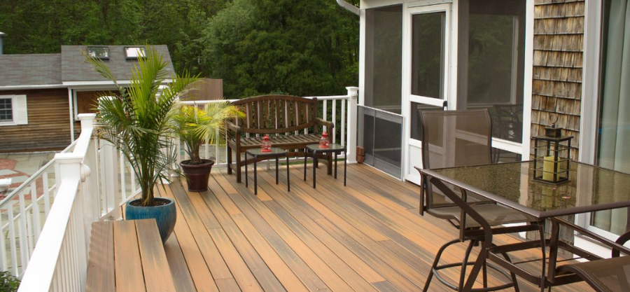5 Tips for Choosing Durable Outdoor Furniture for Your Deck