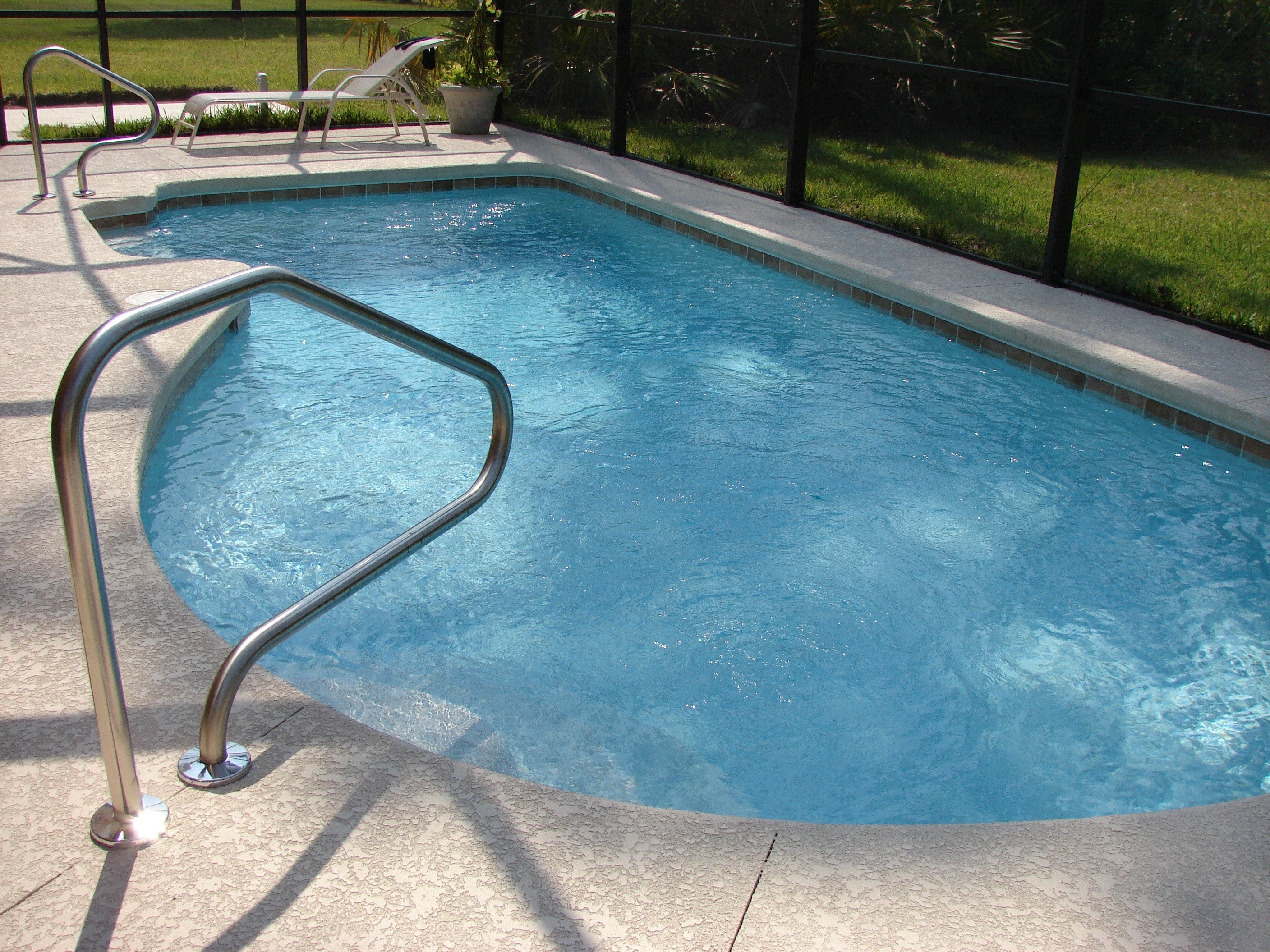 HOG article comparison of Gas Vs pool heat pump, which is better?