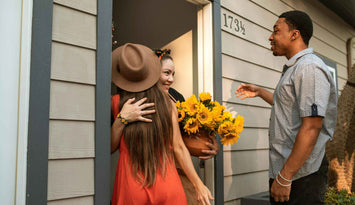 Five Practical and Perfect Gifts to Bring to a Housewarming Party