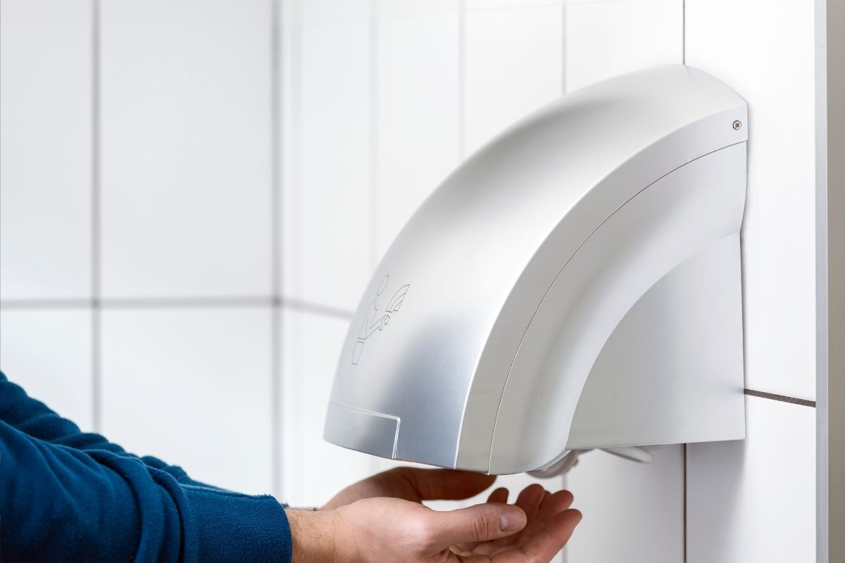 HOG on 5 health benefits using hand dryers after washing hands