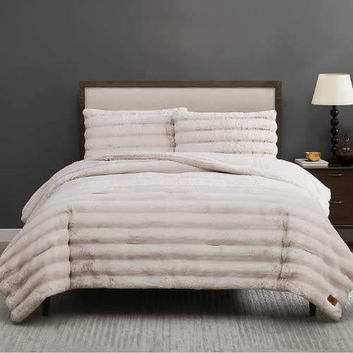 Frye 3-Piece Soft Plush Comforter Set - Queen. Home Office Garden | HOG-HomeOfficeGarden | online marketplace