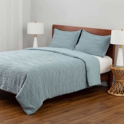 Berkshire Life Pleated Wave 3-piece Blue Comforter Set - Queen. Home Office Garden | HOG-HomeOfficeGarden | online marketplace