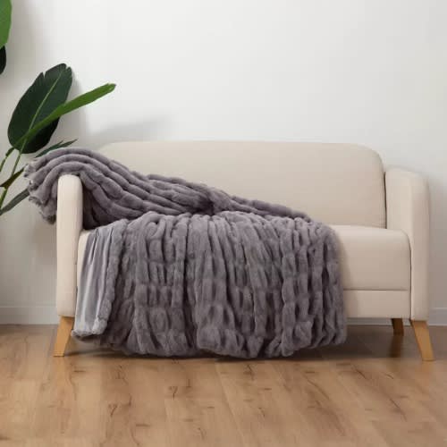 Berkshire Collection Faux Fur Plush Throw Blanket - 60"x70"- Gray. Home Office Garden | HOG-HomeOfficeGarden | online marketplace