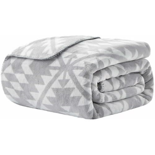 Pendleton Sherpa Fleece Throw - Plush-Rancho Arroyo - Grey - 50'' X 70''. Home Office Garden | HOG-HomeOfficeGarden | online marketplace