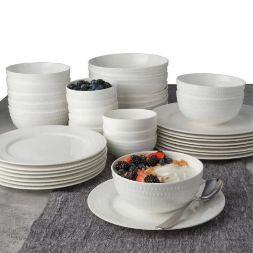 Mikasa Gingko Nellie Bone China Dinnerware Set - 40-piece. Home Office Garden | HOG-HomeOfficeGarden | online marketplace