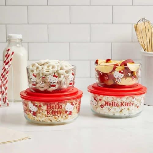 Pyrex Decorated Hello Kitty Glass Food Storage Set - 8-piece. Home Office Garden | HOG-HomeOfficeGarden | online marketplace