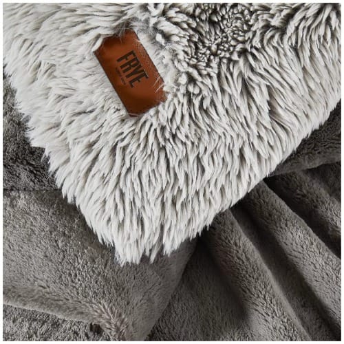 Frye Arctic Luxe Faux Fur Throw Blanket - 60" X 70". Home Office Garden | HOG-HomeOfficeGarden | online marketplace