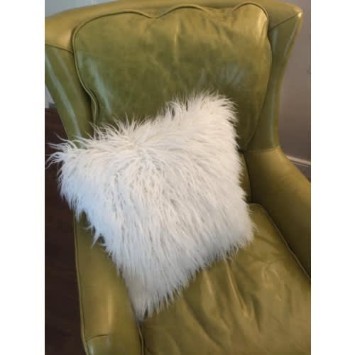 Brentwood 18-inch Mongolian Faux Fur Pillow - White. Home Office Garden | HOG-HomeOfficeGarden | online marketplace