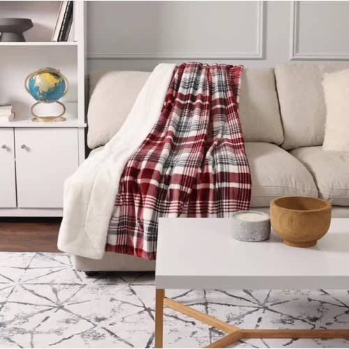 Life Comfort Ultimate Sherpa Faux Fur Throw - Red Plaid - 60'' X 70''. Home Office Garden | HOG-HomeOfficeGarden | online marketplace