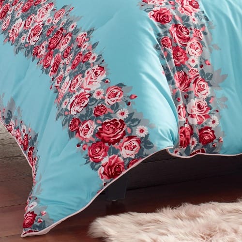 Betsey Johnson Floral Microfiber Plain Weave Washable Comforter Sets- Full/queen