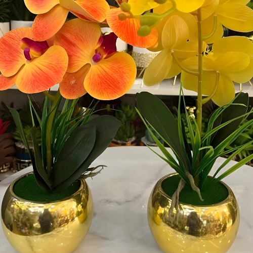 Artistic Lower Vase in Gold Finish  @HOG - Home, Office, Online Marketplace