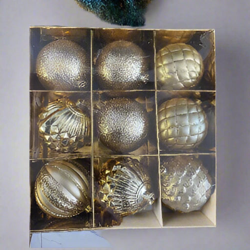 Christmas Ornament (Balls). @HOG - Home Office Garden Online Marketplace