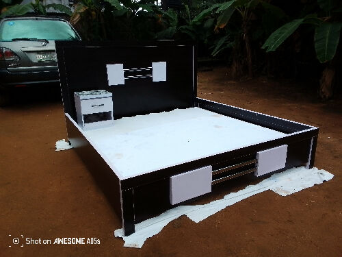 HDF Royal 6by6 Bedframe with Bedside Table. @HOG - Home Office Garden Online Marketplace