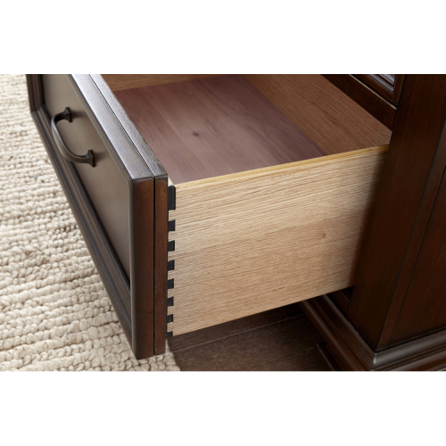 Hettich Nightstand. Home Office Garden | HOG-HomeOfficeGarden | online marketplace